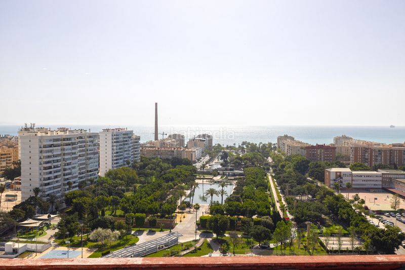 Foto fbdd5988-3156-449e-bce8-00d8e912cb8f. Àtic amb calefacció a Los Guindos - Parque Mediterráneo - Santa Paula Málaga