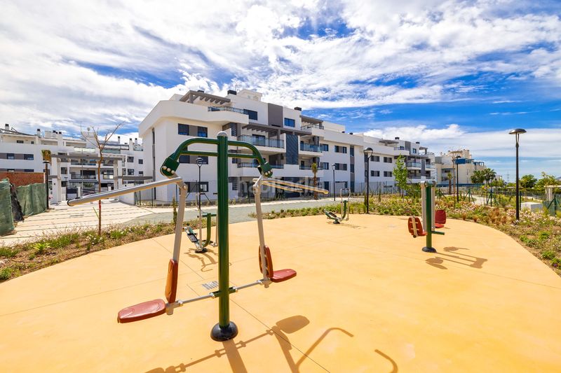 Foto f0c1b33e-6936-4b6f-99c6-127c00983769. Àtic amb calefacció aparcament piscina a Santa Isabel Málaga