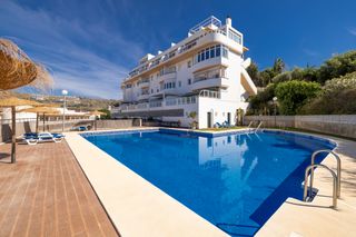 D�plex  Lugar las tres villas. D�plex con jardin y vistas en a�oreta golf