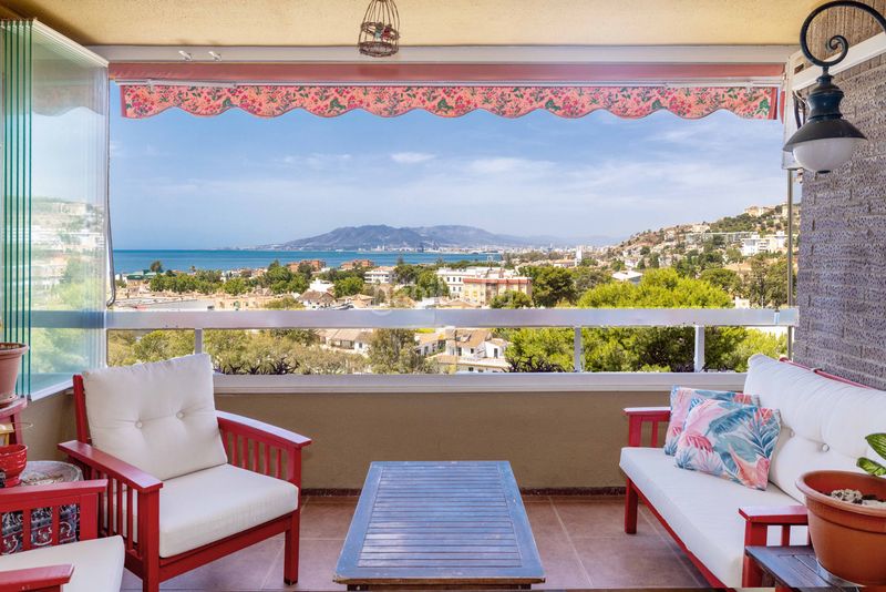 Etagenwohnung mit heizung pool in El Palo Málaga