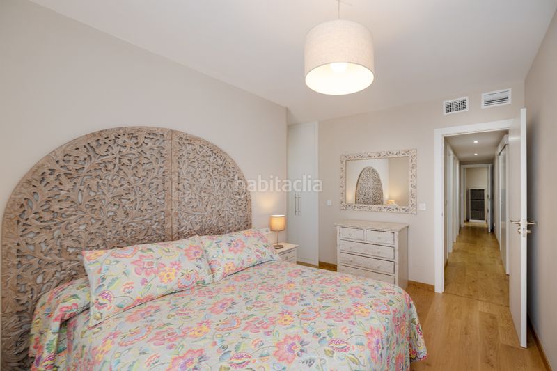 Foto 03b64137-5dd5-48b8-802e-8d378a32e46b. Pis amb calefacció aparcament piscina a Paseo Marítimo Oeste - Pacífico Málaga