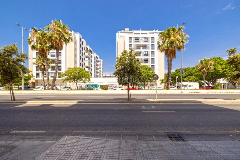 Foto 733d07fa-4733-4b9a-8062-cfee7676fe09. Pis amb calefacció aparcament piscina a Paseo Marítimo Oeste - Pacífico Málaga