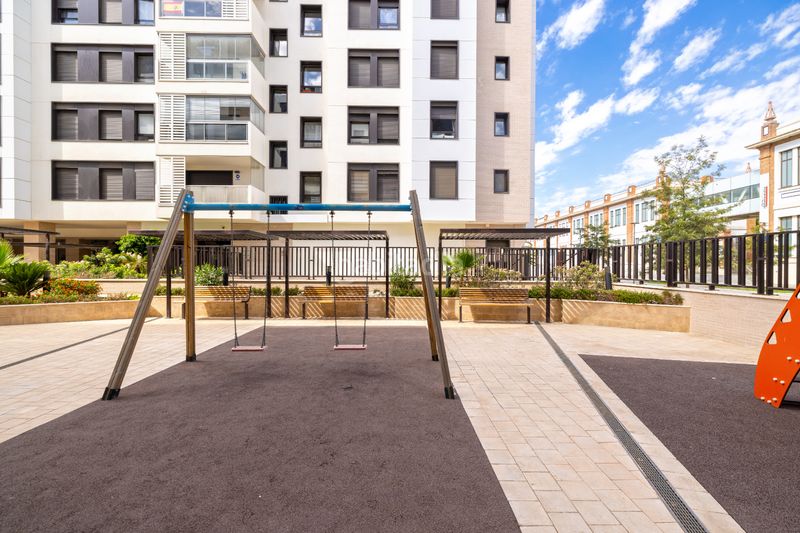 Foto 772d886d-bd2f-41bc-bd1a-e47b4c688a4a. Pis amb calefacció aparcament piscina a Paseo Marítimo Oeste - Pacífico Málaga