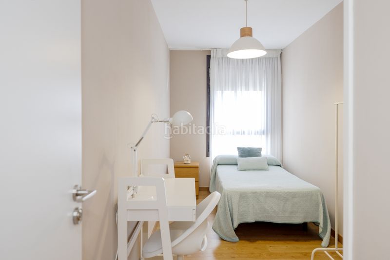 Foto 8e3684f8-6d0d-4e36-b939-118c5aa66253. Pis amb calefacció aparcament piscina a Paseo Marítimo Oeste - Pacífico Málaga