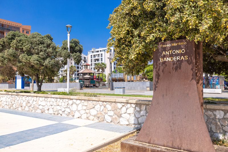 Foto 8f095c18-6801-40a1-a352-7111c0ca7aac. Pis amb calefacció aparcament piscina a Paseo Marítimo Oeste - Pacífico Málaga