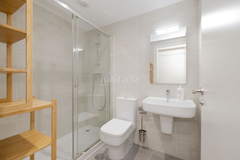 Foto 911a11f6-cfc2-485b-b95a-805a665eaa9a. Pis amb calefacció aparcament piscina a Paseo Marítimo Oeste - Pacífico Málaga