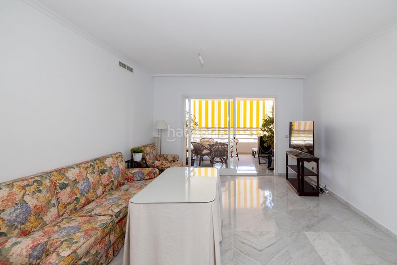 Foto 080ac0d1-6951-4594-b696-e41cda10723b. Pis amb calefacció aparcament piscina a Limonar Málaga