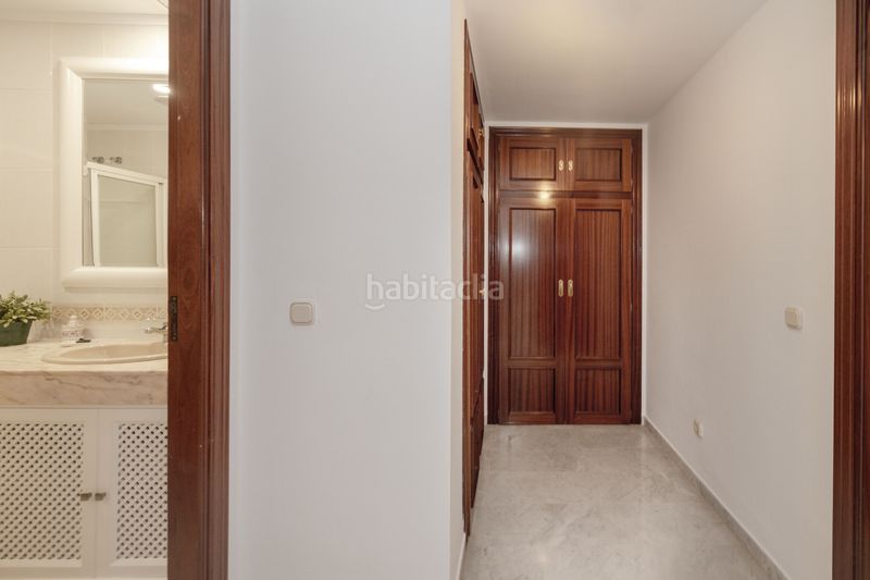 Foto a34391de-d512-41bb-83ef-671d420ec4cc. Pis amb calefacció aparcament piscina a Limonar Málaga