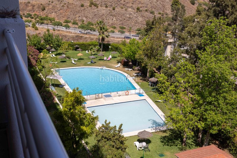Foto a426a24c-2588-4af4-803c-c6a614728499. Pis amb calefacció aparcament piscina a Limonar Málaga