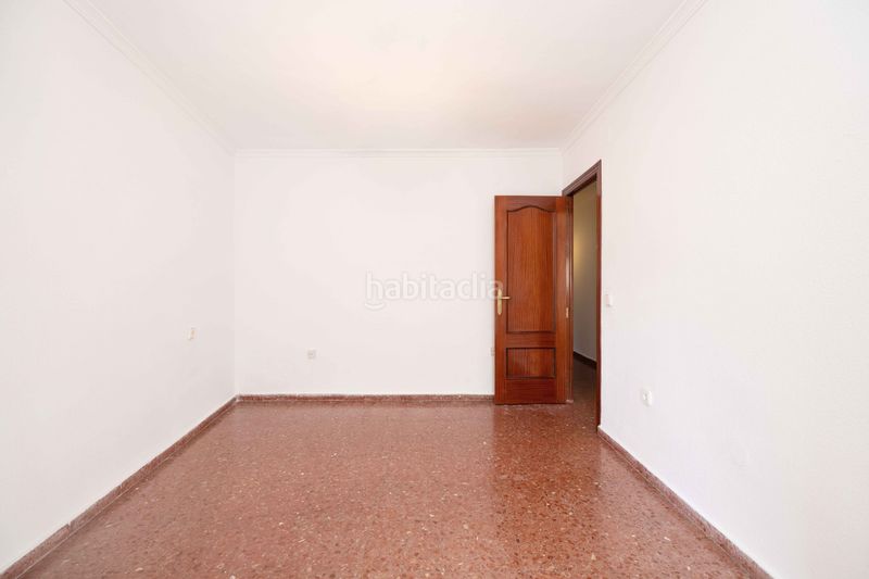 Foto e4bc7a50-214c-4b75-b06a-e63e0ad342b3. Pis amb calefacció a La Princesa Málaga
