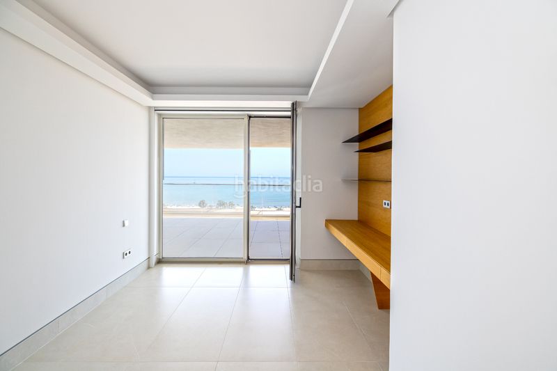 Foto bbc60496-6ac8-4c5e-b71f-4e22afbeb368. Pis amb calefacció aparcament piscina a Martín Carpena - Torre del Río Málaga