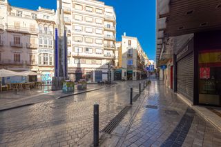 Flat in Plaza de uncibay 2-4. Piso en centro histórico