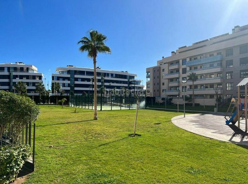 Foto 9a001286-8ed1-4e74-8671-f2a0712e63f5. Piso  de 3 dormitorios en Los Álamos Torremolinos
