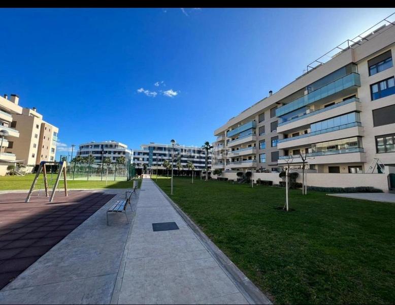 Foto fcfb6d34-7588-4d6a-8cbe-325e7175406f. Piso  de 3 dormitorios en Los Álamos Torremolinos