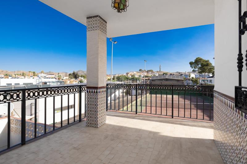 Foto 169cbff7-e94b-49a7-ba7e-2e1a89a6d92c. Chalet venta chalet independiente en puerto de la torre en Málaga