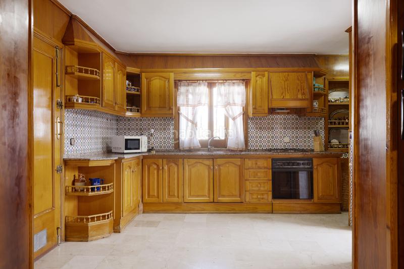 Foto d08311a2-be23-4e63-88dc-d5f121827758. Chalet venta chalet independiente en puerto de la torre en Málaga