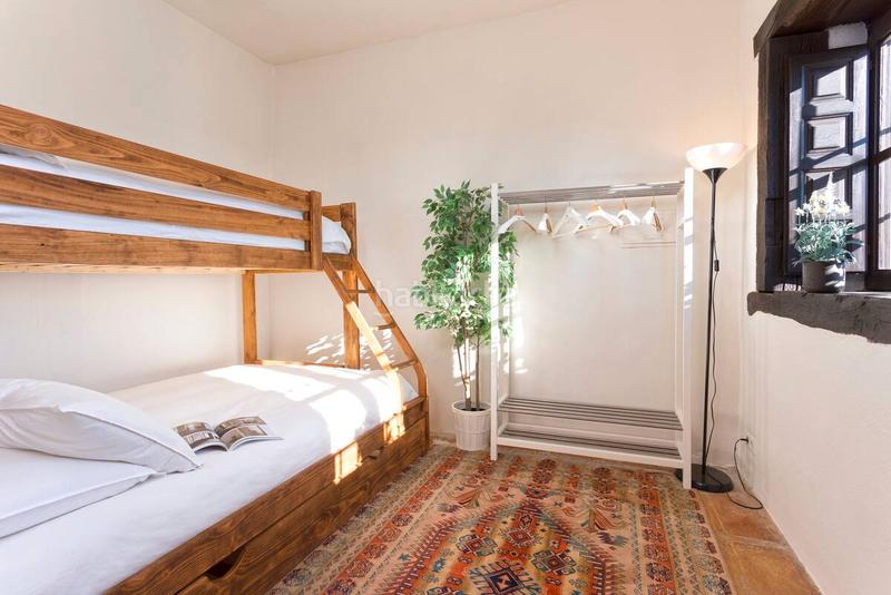 Foto 0a08c96d-3da5-4be4-92e5-6a1f1e5060f4. Masia amb xemeneia calefacció aparcament a El Candado Málaga