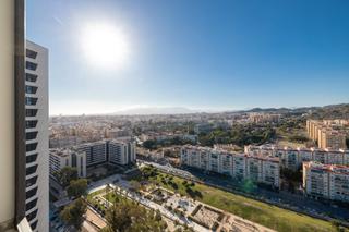 Pis  Paseo martiricos. Piso de lujo en la torre martiricos