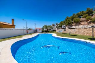 Casa aparellada  Calle bécquer. Venta de adosado en la urbanización serramar