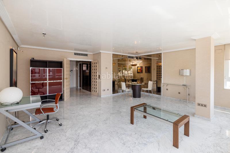 Foto 1e5a6fbe-1786-45bd-907e-b939ccc00015. Appartement avec parking dans La Malagueta - Monte Sancha Málaga