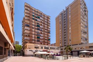 Pis  Pasaje esperanto. Gran piso en pasaje esperanto málaga