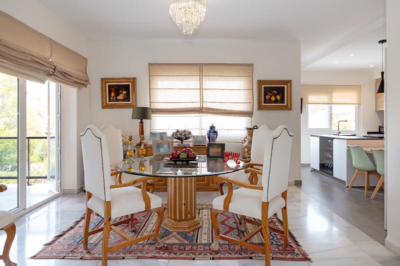 Foto 25d2be0c-2712-4ded-8042-e52fa48ec797. Chalet venta de chalet independiente en El Candado en Málaga