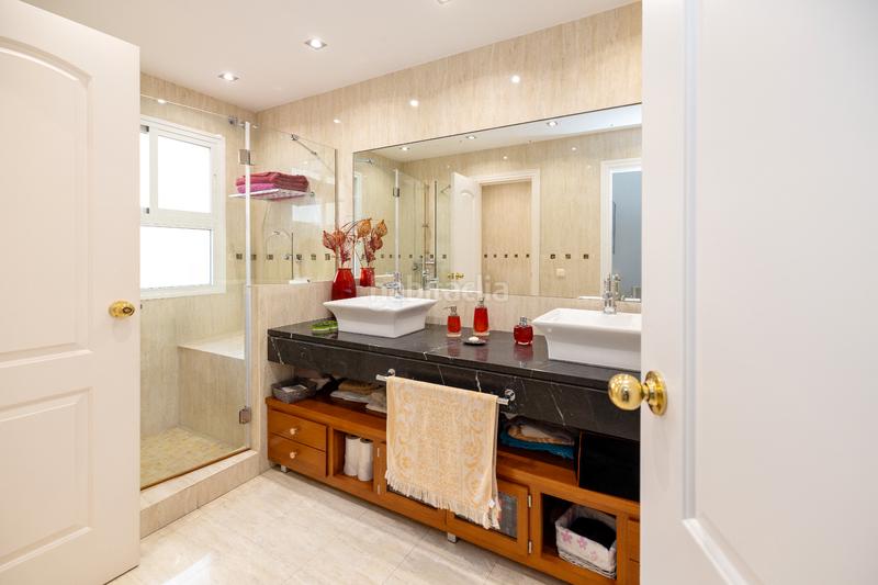 Foto cfcbd039-a320-4046-97bc-73d14bb1b92f. Chalet venta de chalet independiente en El Candado en Málaga