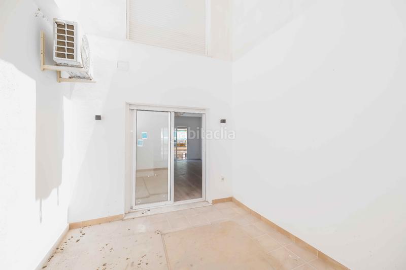 Foto 28ed1ade-3cf0-4eeb-85a3-cc04777cf683. Estudi amb calefacció a Los Castillejos - La Trinidad Málaga