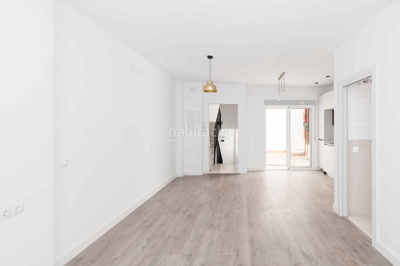 Foto c500d89f-3bff-4f75-b511-c43d28a505e2. Estudi amb calefacció a Los Castillejos - La Trinidad Málaga