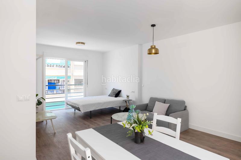 Foto 08c949de-30bf-4314-986d-2116e4a8af50. Estudi amb calefacció a Los Castillejos - La Trinidad Málaga