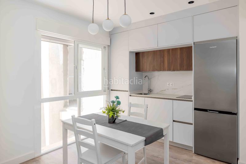 Foto 0e1902ed-b55f-451e-b7e0-96d565f912e7. Estudi amb calefacció a Los Castillejos - La Trinidad Málaga