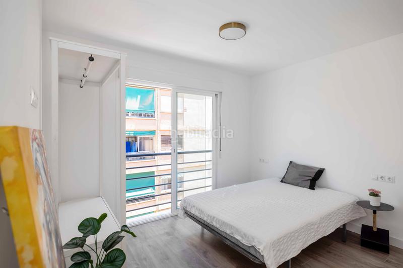 Foto 6748a4e3-7b9a-4486-ac54-efe4c2c4f93c. Estudi amb calefacció a Los Castillejos - La Trinidad Málaga