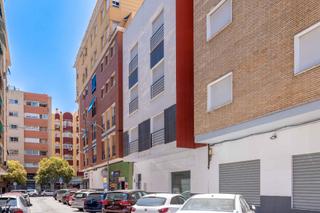 Apartamento en Los Castillejos - La Trinidad. Venta de apartamento en zona los castillejos