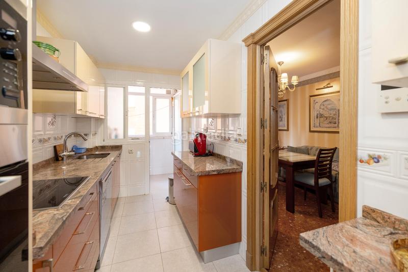 Foto 1dd0ef39-6e4c-4e05-9093-bd2fcfaa5763. Flat with parking in La Malagueta - Monte Sancha Málaga