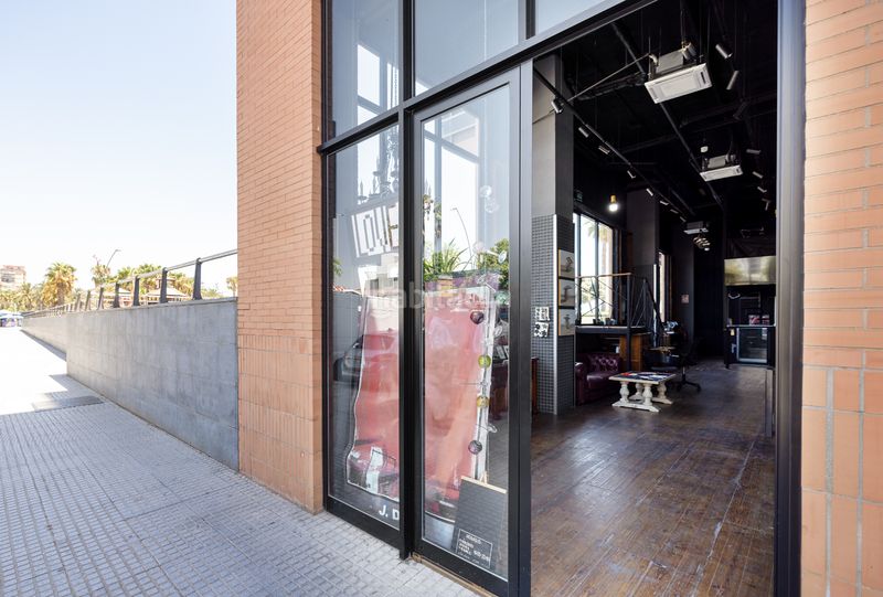 Foto 52cbb618-6226-4352-81fc-8f1ec5e1258d. Local comercial amb calefacció a Paseo Marítimo Oeste - Pacífico Málaga