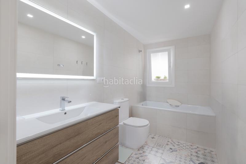 Foto b5d3b0df-878c-4d66-8126-8a7b2d3b49e7. Piso increíble piso en centro histórico en La Goleta - San Felipe Neri Málaga