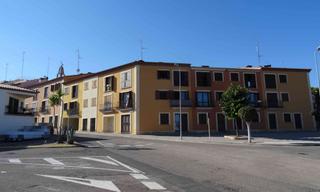 Aparcament cotxe a Carrer raval 17b. Plaza de parking  nº 18 de 15 m2 reales. fácil acceso a la plant
