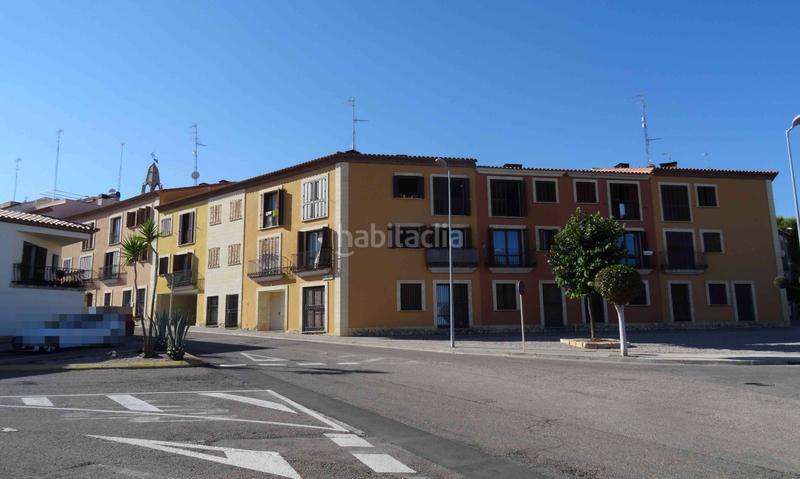 Foto b2aa7cc8-a324-4490-9714-d2c559cb6a4c. Aparcament cotxe a carrer raval 17b a Creixell