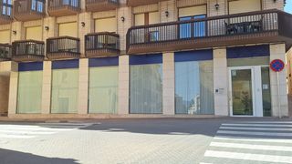 Miete Geschäftsraum in Carrer cervantes 2. Local en onil.