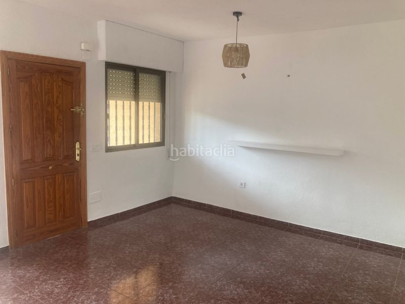 Foto 6465bea0-06f2-468b-91be-9ad41ff0d1e3. Casa adossada a Onil