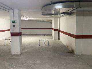 Lloguer Aparcament cotxe a Carrer santa anna 8. Garaje doble en onil