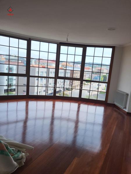 Foto 201e36d2-eac1-4b33-bd6c-da04b2f3b3da. Etagenwohnung mit heizung parking in Zona Fernández Labreda Pontevedra