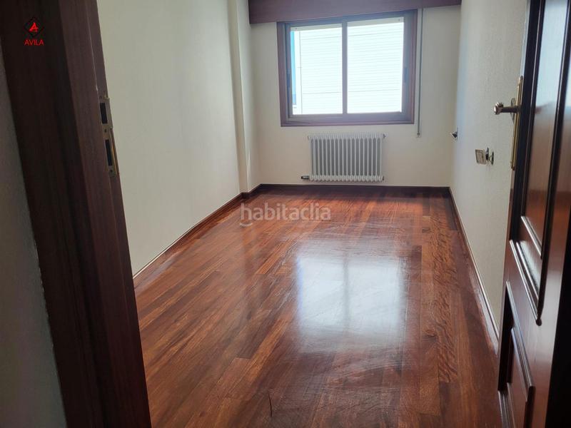 Foto 3e83d564-5d17-4218-a1d9-6961bfc43460. Etagenwohnung mit heizung parking in Zona Fernández Labreda Pontevedra