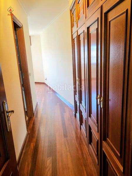 Foto 61ee6e15-e3dd-4b36-903f-c4b58eff0b62. Etagenwohnung mit heizung parking in Zona Fernández Labreda Pontevedra