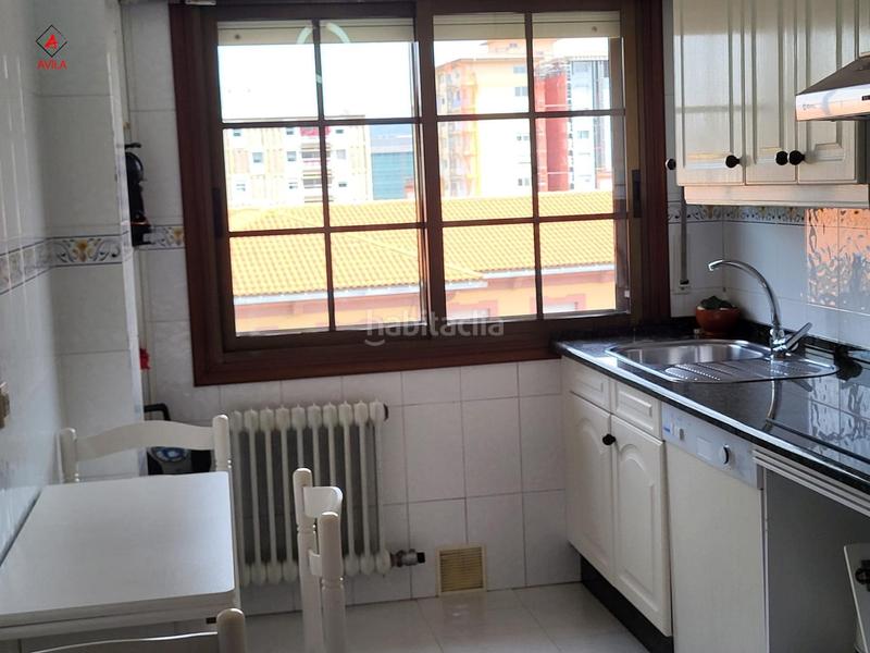 Foto 7cfa94e5-833a-4dfc-9741-d4a0f13da705. Etagenwohnung mit heizung parking in Zona Fernández Labreda Pontevedra