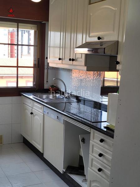 Foto 8397a587-37e6-4af4-84ef-2396aabf9605. Etagenwohnung mit heizung parking in Zona Fernández Labreda Pontevedra