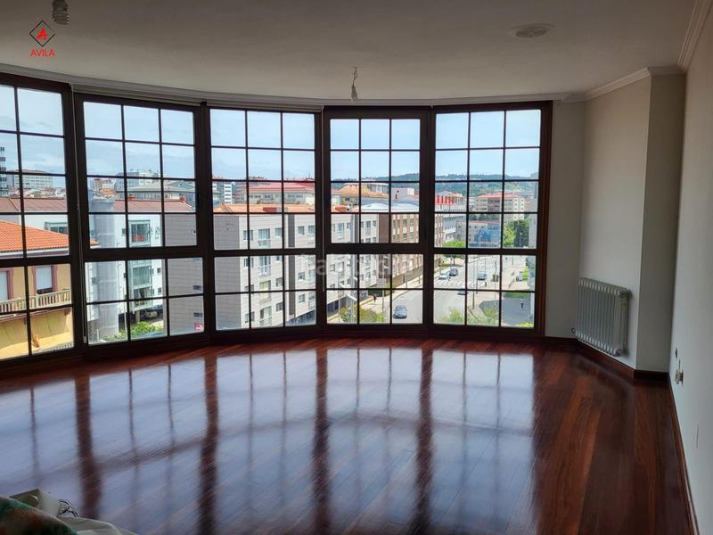 Foto 859cca2d-f3f3-44bd-b487-3f813d33381c. Etagenwohnung mit heizung parking in Zona Fernández Labreda Pontevedra