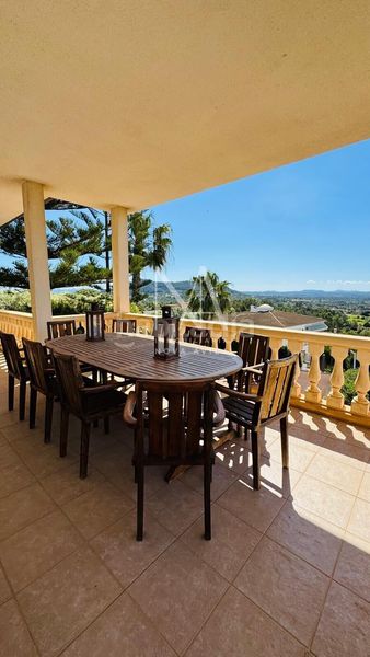 Foto 3ed25271-d88d-4e50-ab34-87198b3a78d1. Xalet amb aparcament piscina a Son Amonda - Reis Catòlics Inca