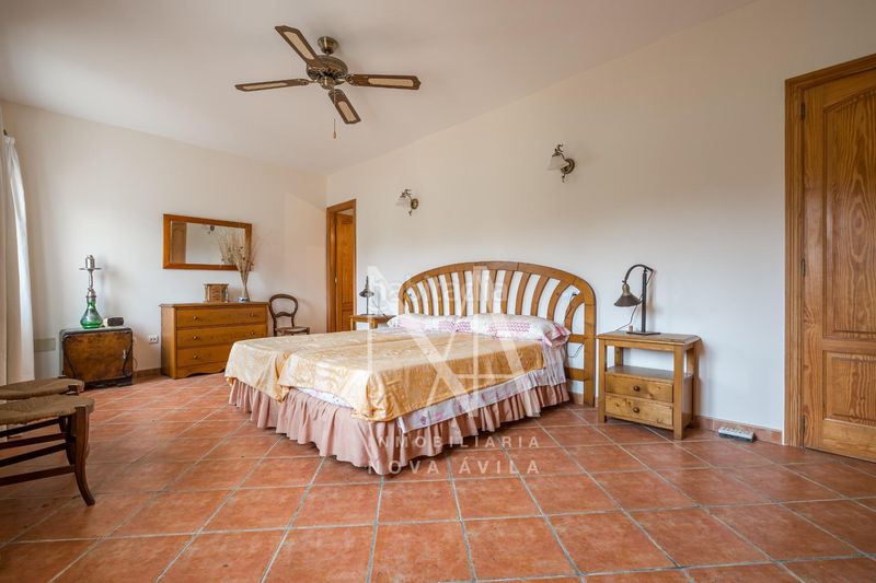 Foto f567f675-b500-4b43-b526-c8f0bb537dc3. Masia a Sencelles