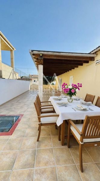 Foto 8192e0c6-5f31-4dc7-9799-427c5b3d34a5. Casa adossada amb aparcament a S´Arenal Palma de Mallorca